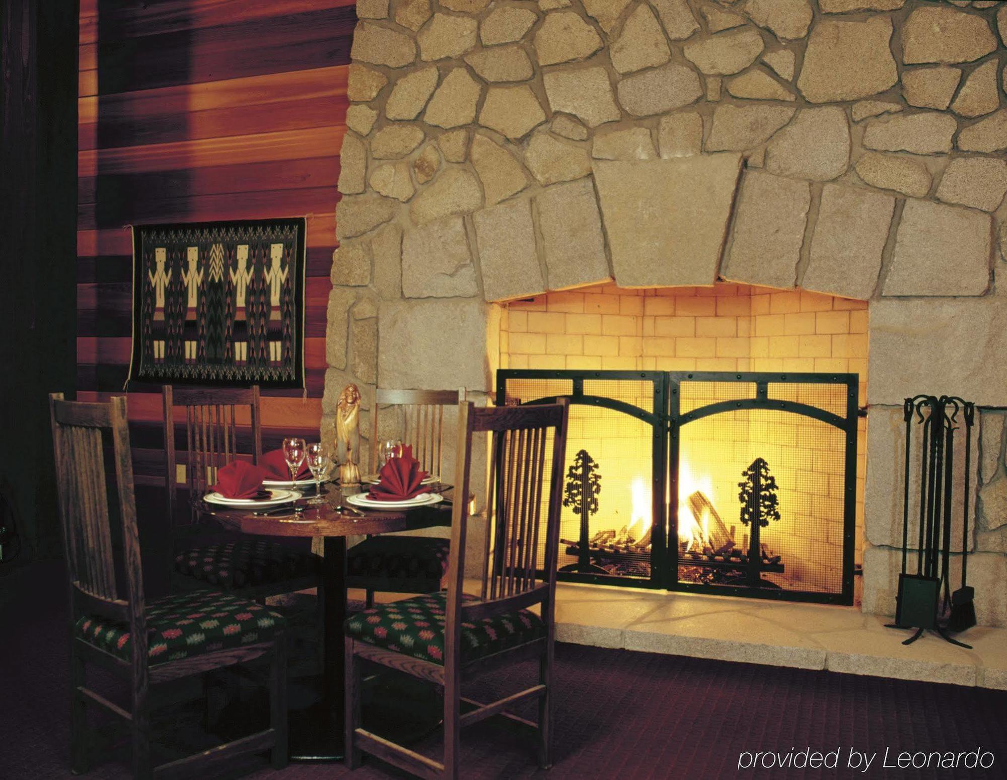Badger Wuksachi Lodge المطعم الصورة